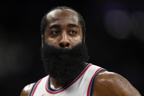 爱游戏全站-包含拜仁慕尼黑赛后绝杀压哨武汉三镇主帅复盘备战NBA季后赛，现场解说直呼：浓眉哥连续十场比赛得分超过逆转的词条