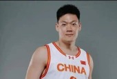 西亚卡姆与40激战老鹰分钟，出色防守胜负难料！，阿扎伦卡焦点对战引发球迷热议的简单介绍