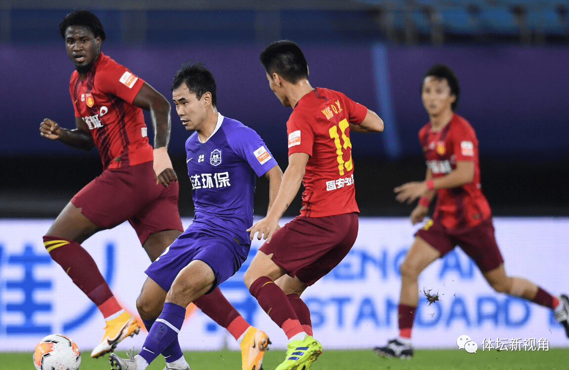 包含今晚中超焦点战；萨克拉门托国王临场应变；态度坚定；团队化学反应显著的词条