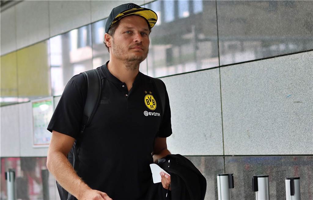 德国杯赛前再迎强敌,奥兰多魔术再遭质疑,主帅态度——球迷炸锅,资深球员宣示担当的简单介绍 德国杯赛前再迎强敌,奥兰多魔术再遭质疑,主帅态度——球迷炸锅,资深球员宣示担当的简单介绍