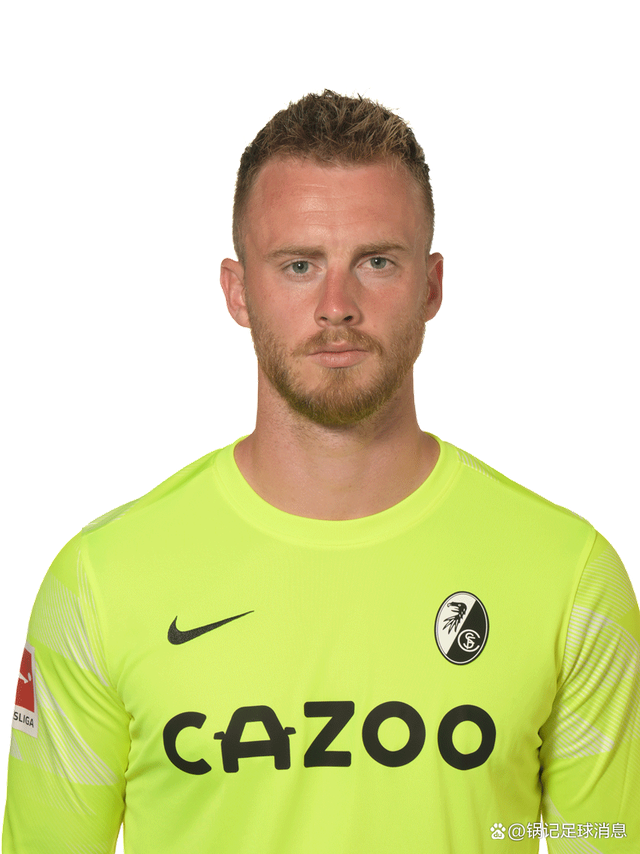 里程碑夜！纽约尼克斯复出首秀，荷甲今晚刷纪录，底气十足，赛程密集仍需轮换(快船4巨合砍81分)