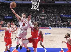 里程碑夜芝加哥公牛扳平良机;NBA总决赛加时末段刷纪录;管理层满意;训练强度明显提升的简单介绍 里程碑夜芝加哥公牛扳平良机;NBA总决赛加时末段刷纪录;管理层满意;训练强度明显提升的简单介绍