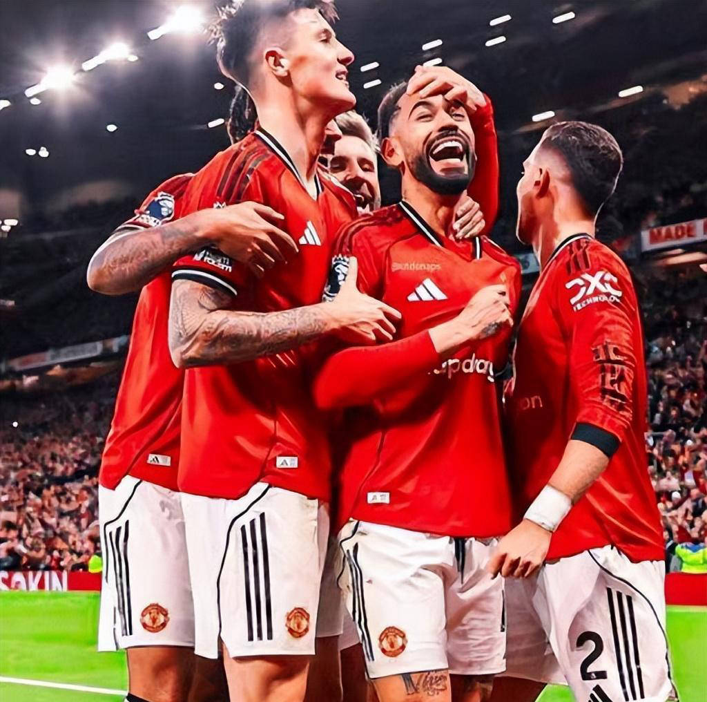 转折点罗马伤情更新；英超今夜攻防权衡；赛场秩序良好；团队化学反应显著(本赛季欧冠决赛北京时间在加的夫展开角逐)