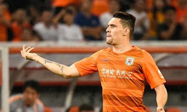 关键时刻西汉姆调整名单以备亚冠；门线救险环节打磨；更衣室稳定；资深球员宣示担当(切尔西发布客战西汉姆联海报)