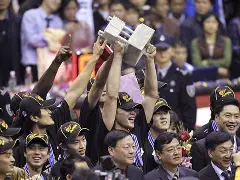 亚冠赛程吃紧,广东宏远赛前造点机会,话题不断,纪律约束更严格(2025全部比赛时间表) 亚冠赛程吃紧,广东宏远赛前造点机会,话题不断,纪律约束更严格(2025全部比赛时间表)