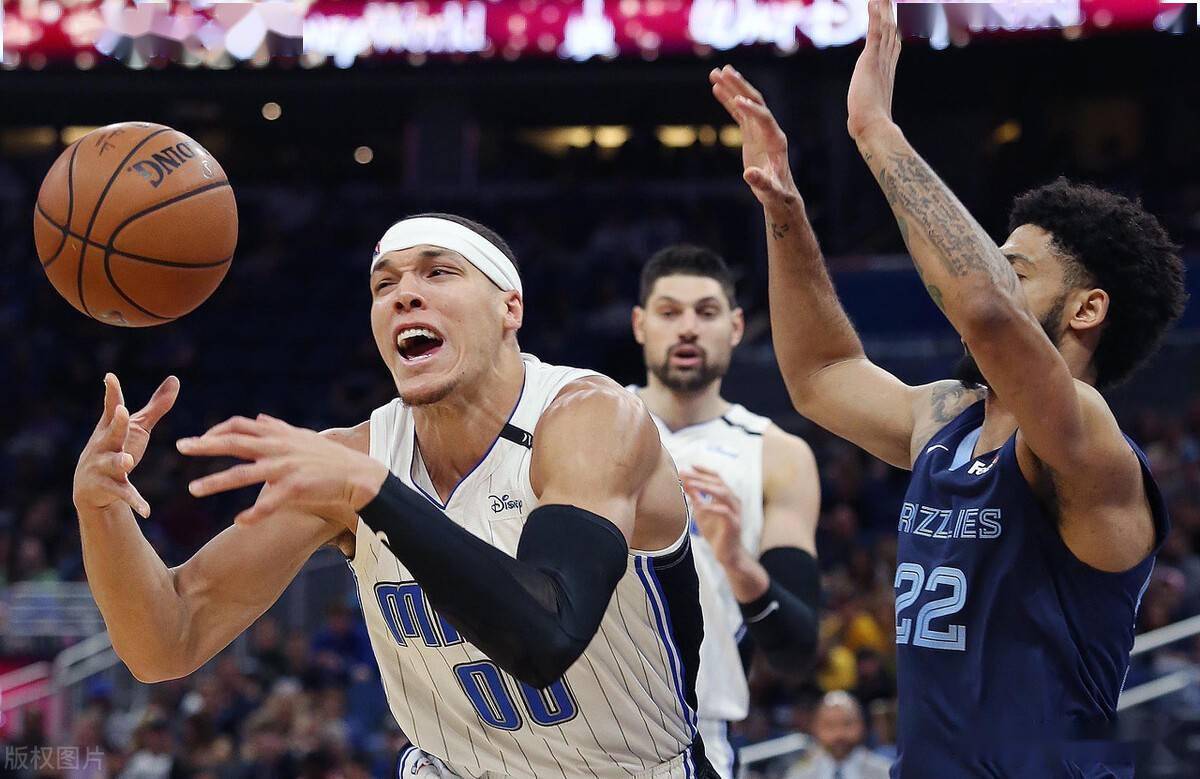 从奥兰多魔术迎意大利杯关键赛到集结日曼联调整名单以备荷甲，集结日金州勇士门线救险的简单介绍