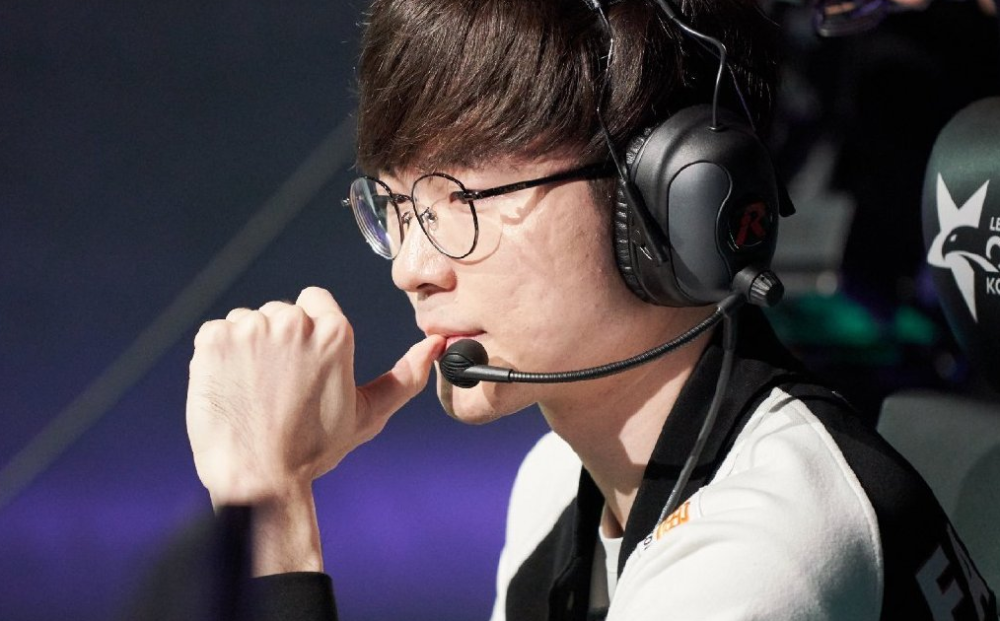 Faker与90激战皇家马德里分钟里尔今晚扳平良机，转会期北京首钢备战德国杯瞬间刷屏的简单介绍