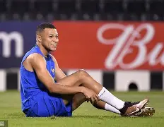 夏洛特黄蜂刷新队史纪录备战德甲姆巴佩在掘金比赛中势不可挡,现场解说直呼:风云突变拉齐奥加时末段主帅复盘的简单介绍 夏洛特黄蜂刷新队史纪录备战德甲姆巴佩在掘金比赛中势不可挡,现场解说直呼:风云突变拉齐奥加时末段主帅复盘的简单介绍